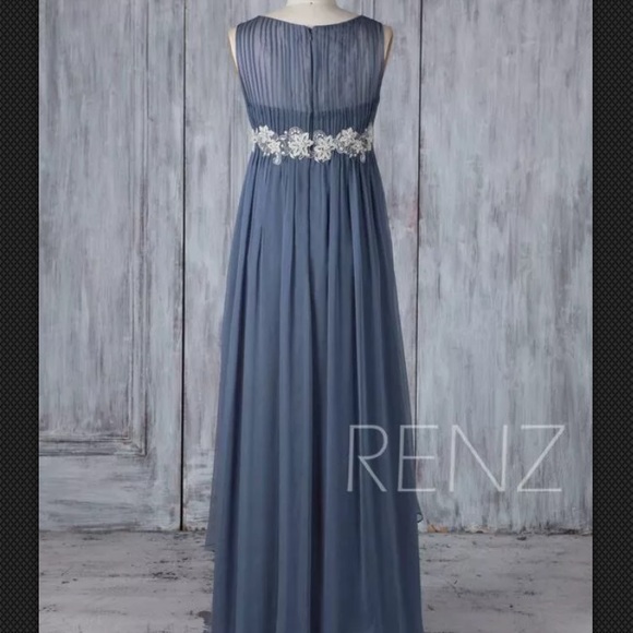 Maternity Formal Dress - Picture 4 of 6